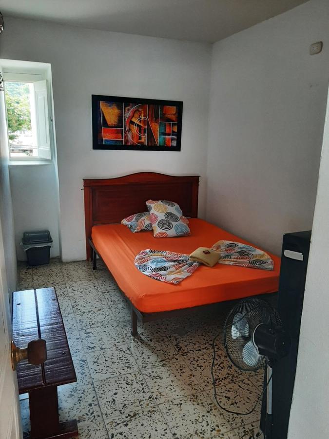 Hotel Andaluz Andalucia Bagian luar foto