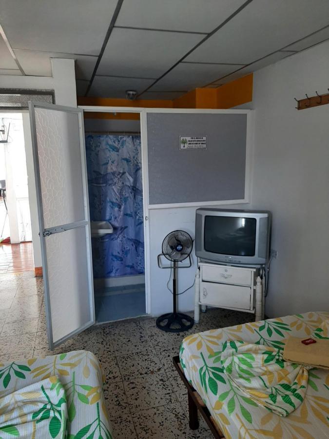 Hotel Andaluz Andalucia Bagian luar foto