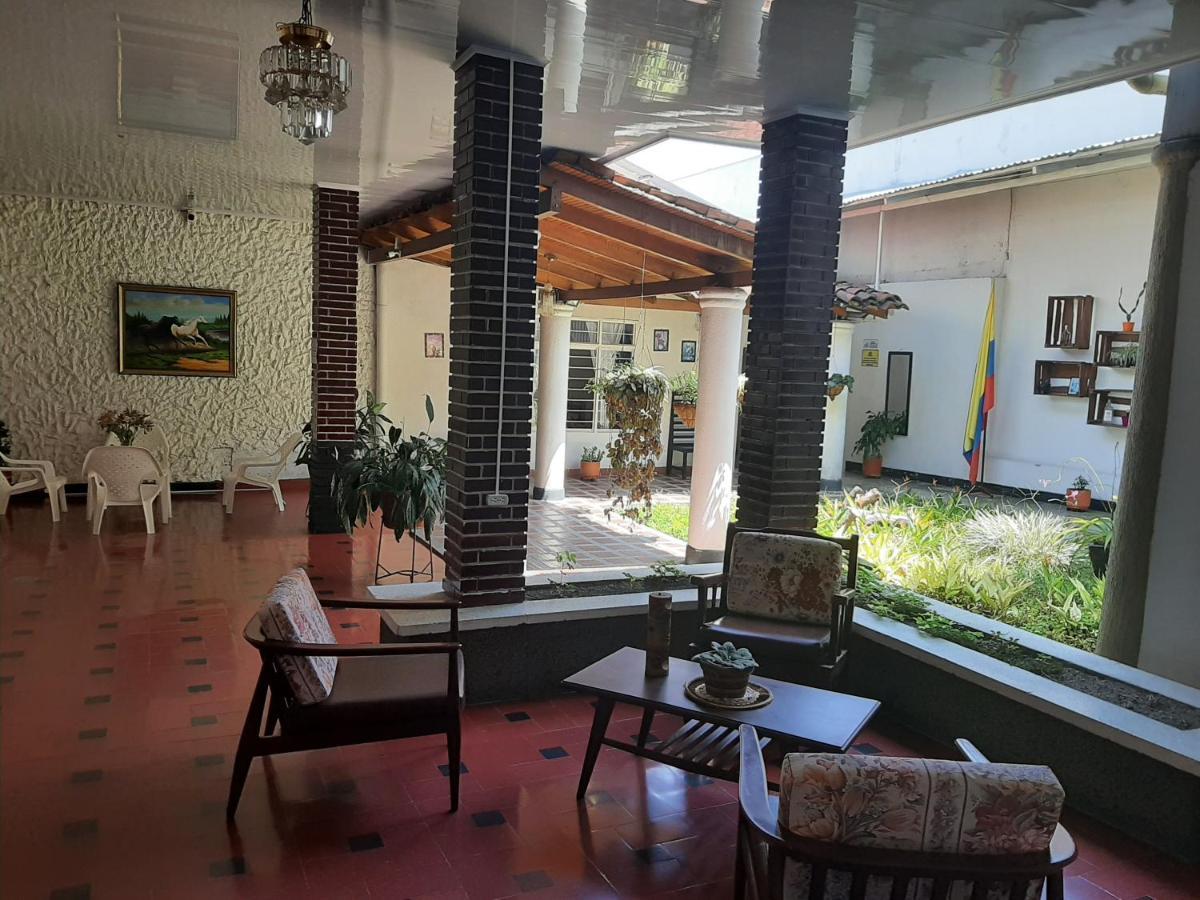 Hotel Andaluz Andalucia Bagian luar foto